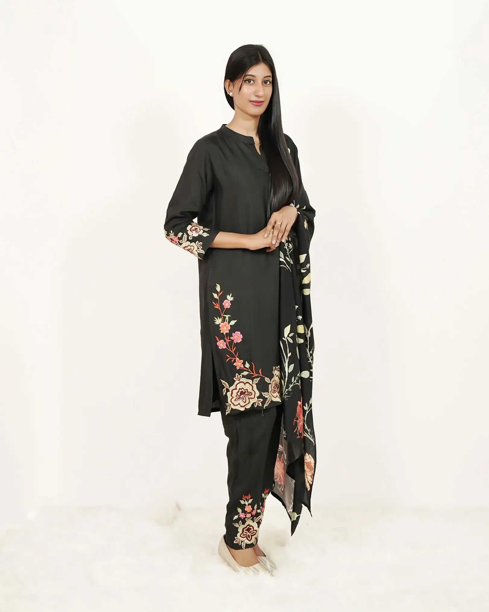 Embroidered 3Pc Salwar Suit