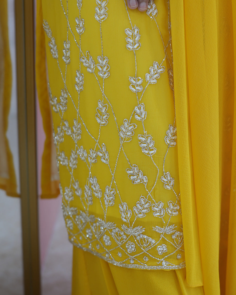 Ombre shaded chinon party wear salwar suit- white and yellow