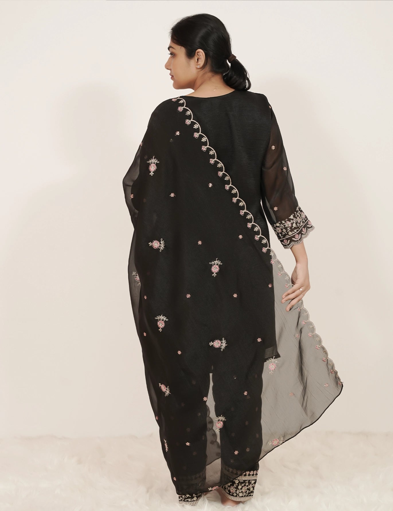 Embroidered 3Pc Short Salwar Suit